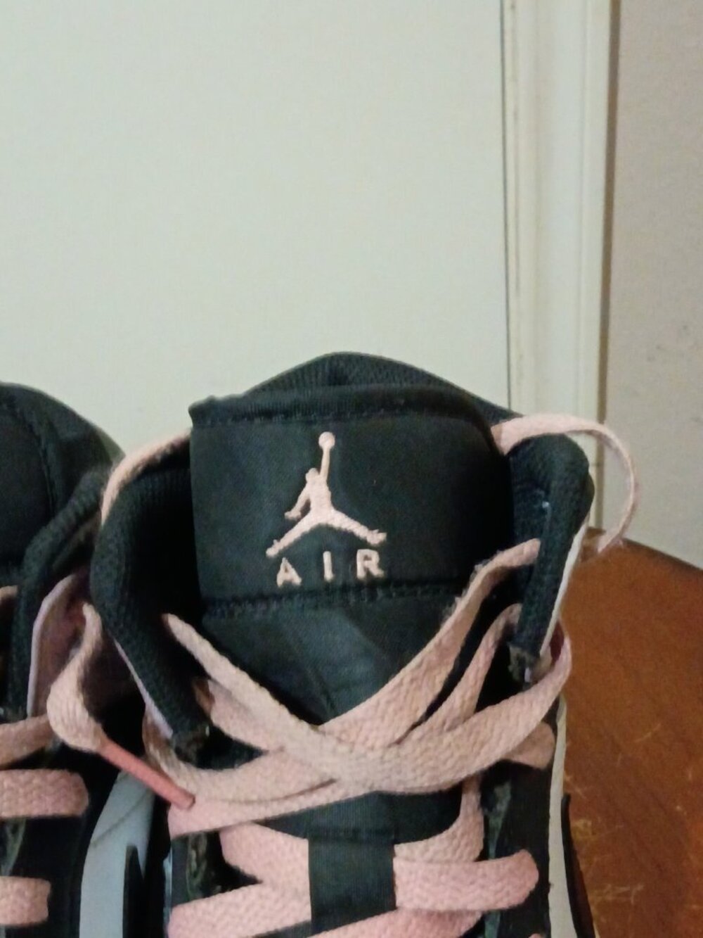 Size 8.5- Nike Air Jordan 1 Mid Sec ”Zen Master “ Men’s Leather Basketball Shoes - Picture 5 of 13